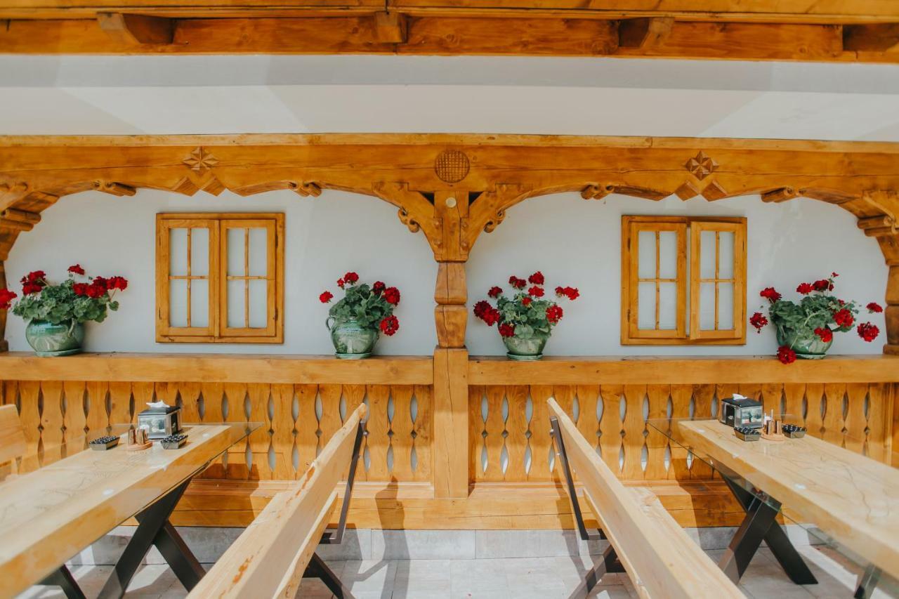 Lostrita - Pastravarie, Hotel & Spa Baia Mare Exteriör bild