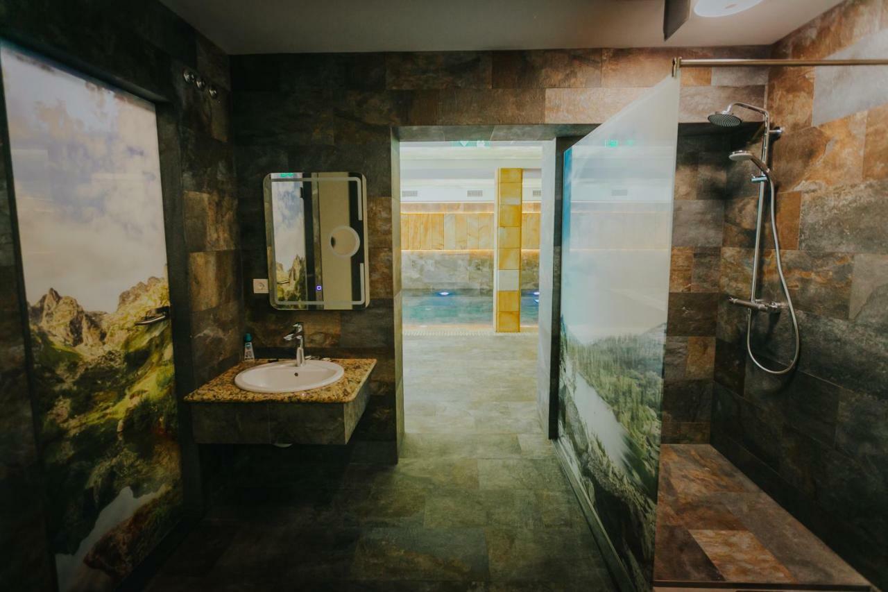 Lostrita - Pastravarie, Hotel & Spa Baia Mare Exteriör bild